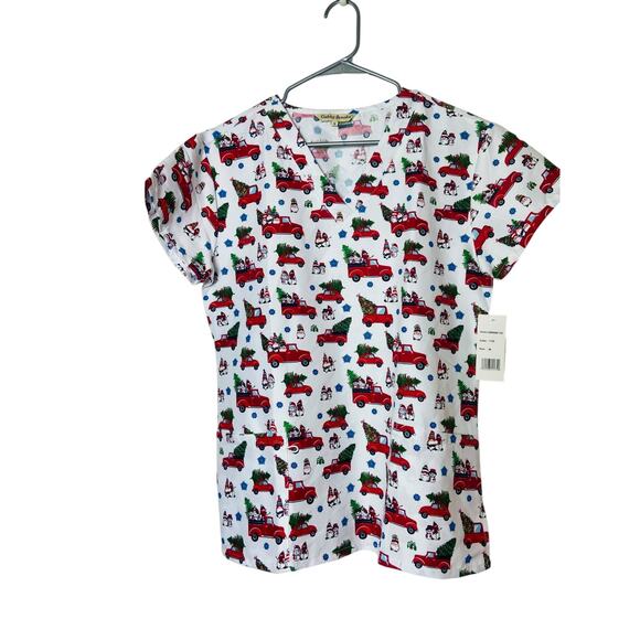 LOT OF 5 Womens Printed Scrub Top Short Sleeve Medium Holiday Workwear Medical - Picture 2 of 13